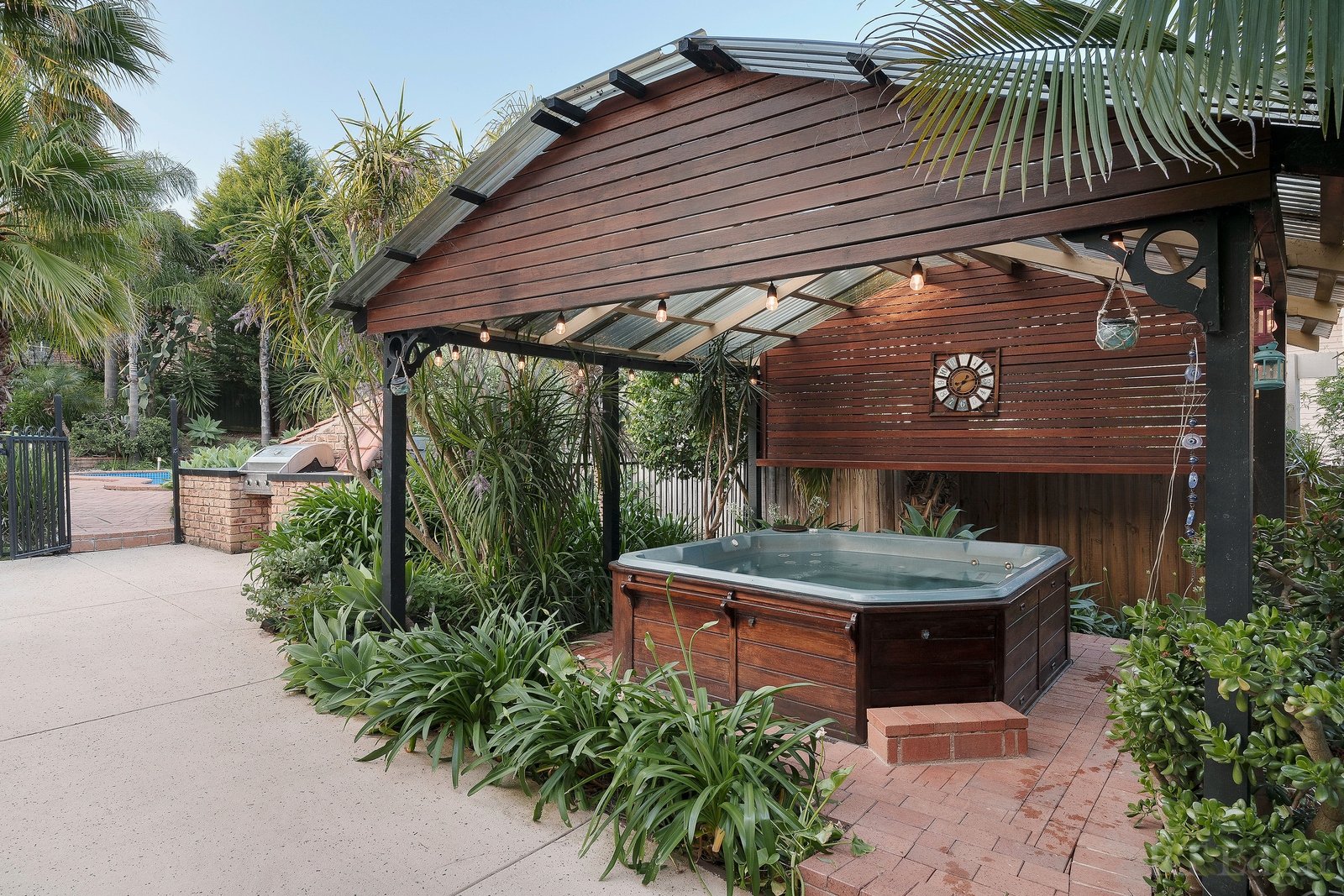 Real Estate and Property in 2 Bramber Court, Templestowe, VIC