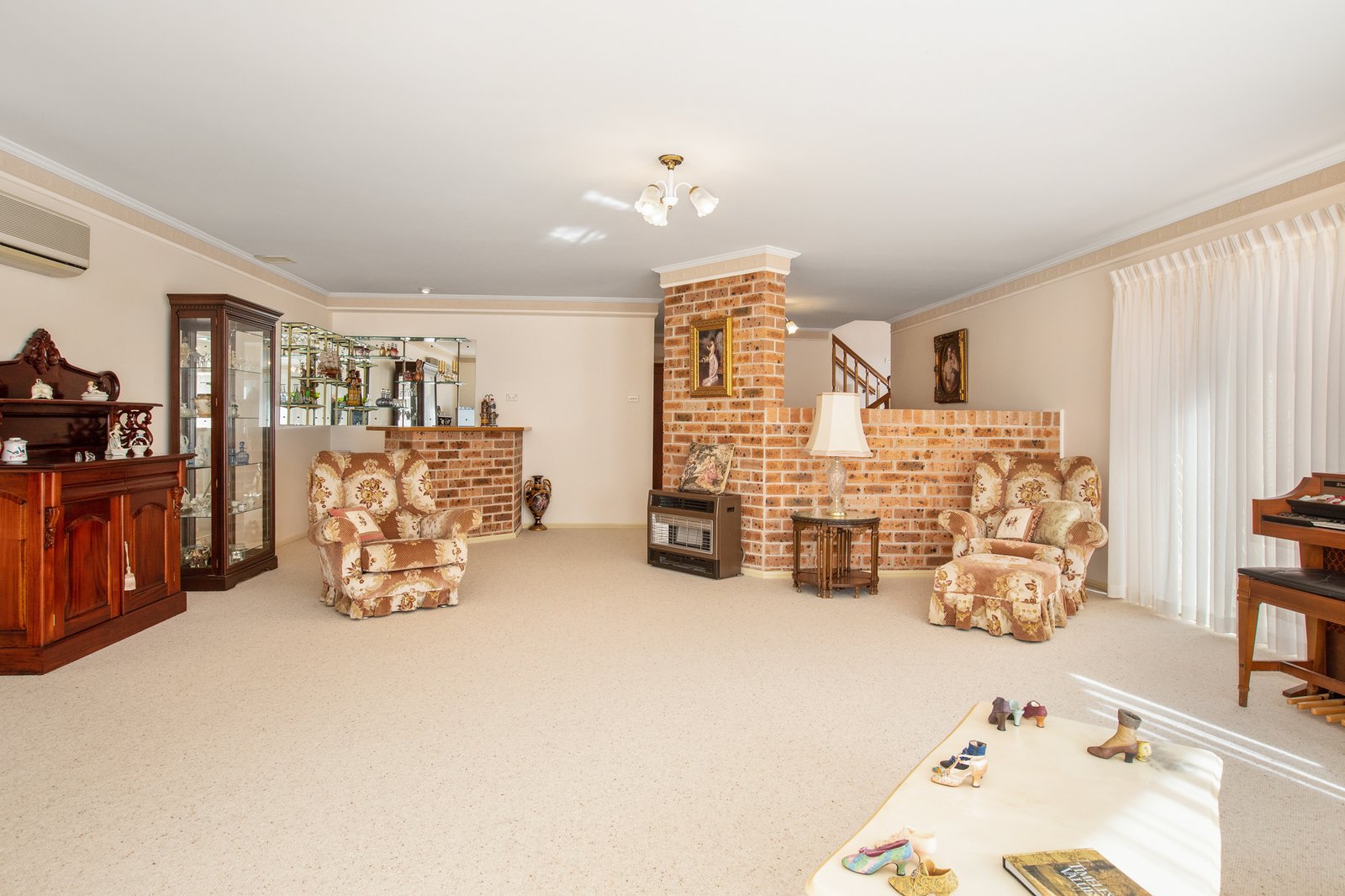 2 Brampton Close ASHTONFIELD 9