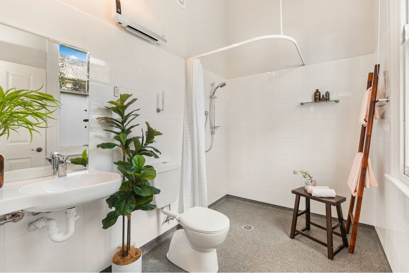 2 Breen Street QUARRY HILL 9