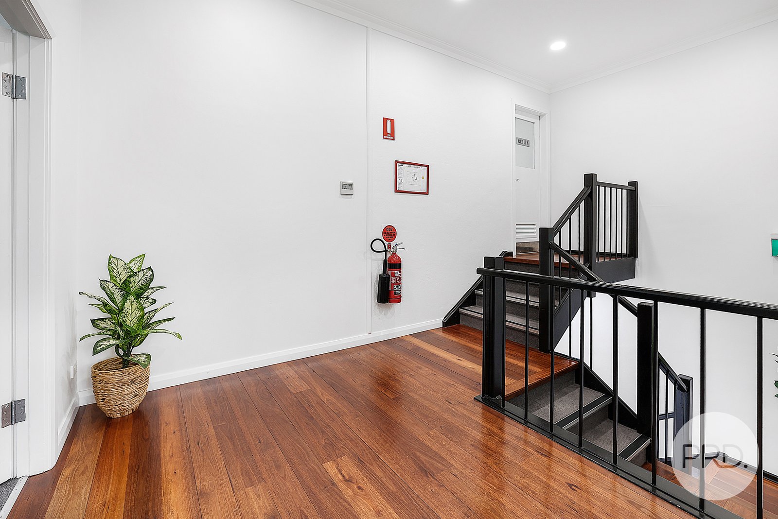 2 Brisbane Street TAMWORTH 6