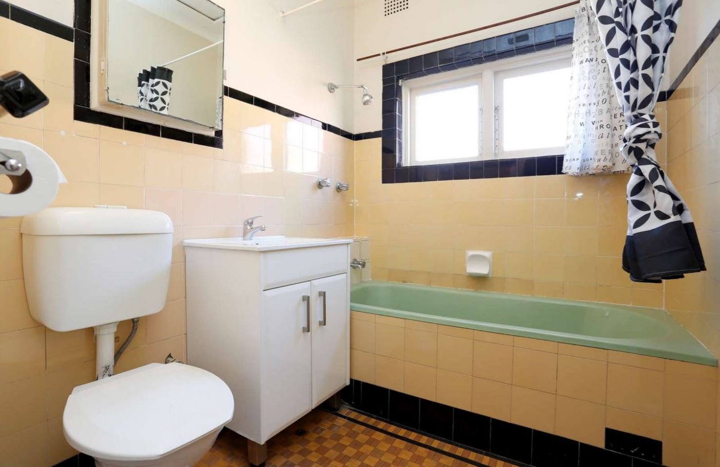 2 Bristol Road HURSTVILLE 3