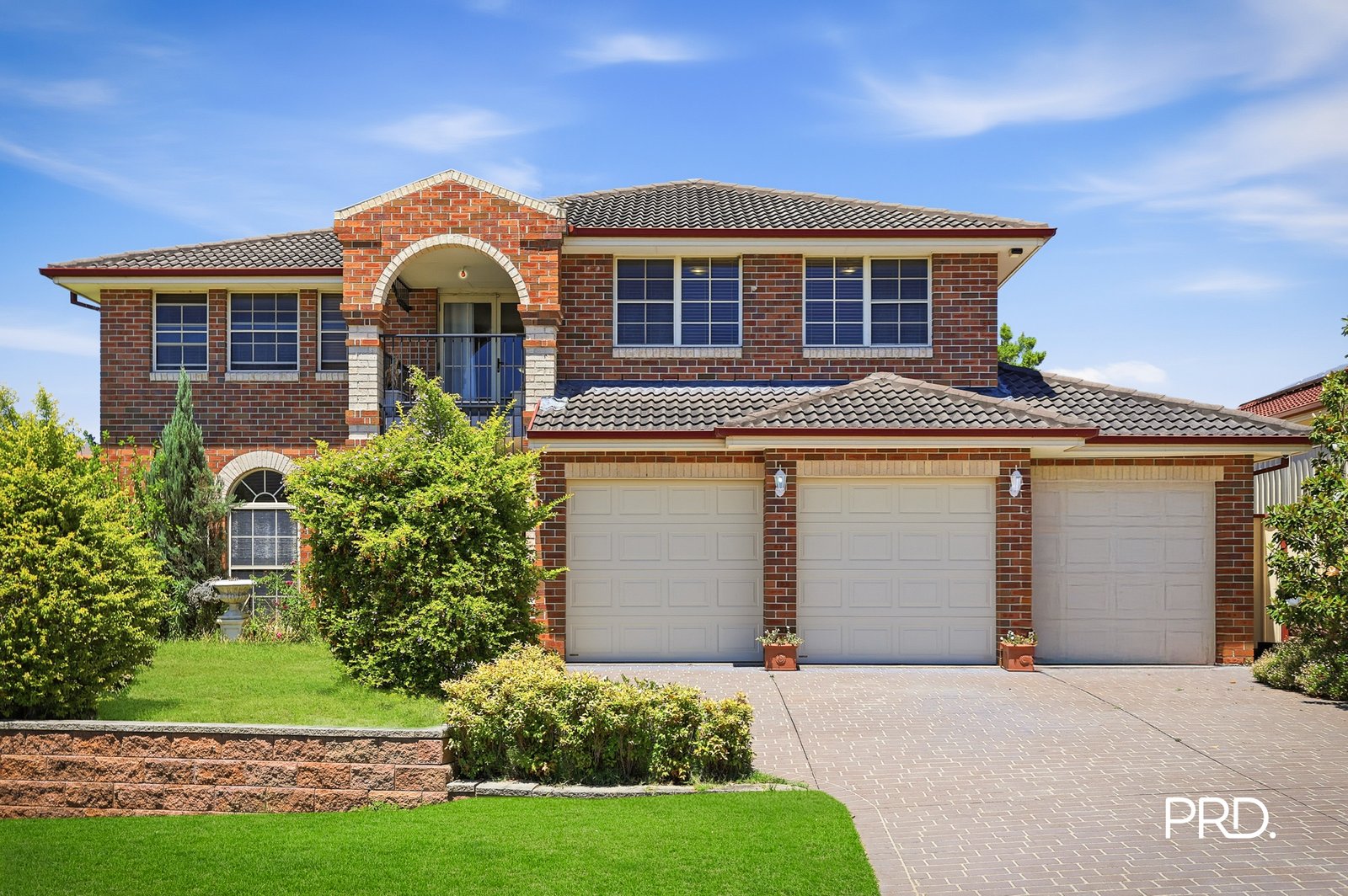 2 Broadlands Avenue GLENMORE PARK 1