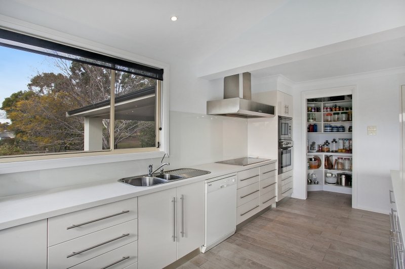 2 Brompton Close BOLWARRA HEIGHTS 6