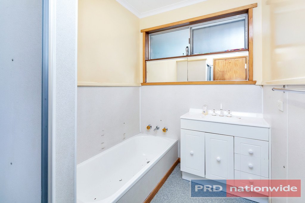 2 Brophy Street BROWN HILL 12