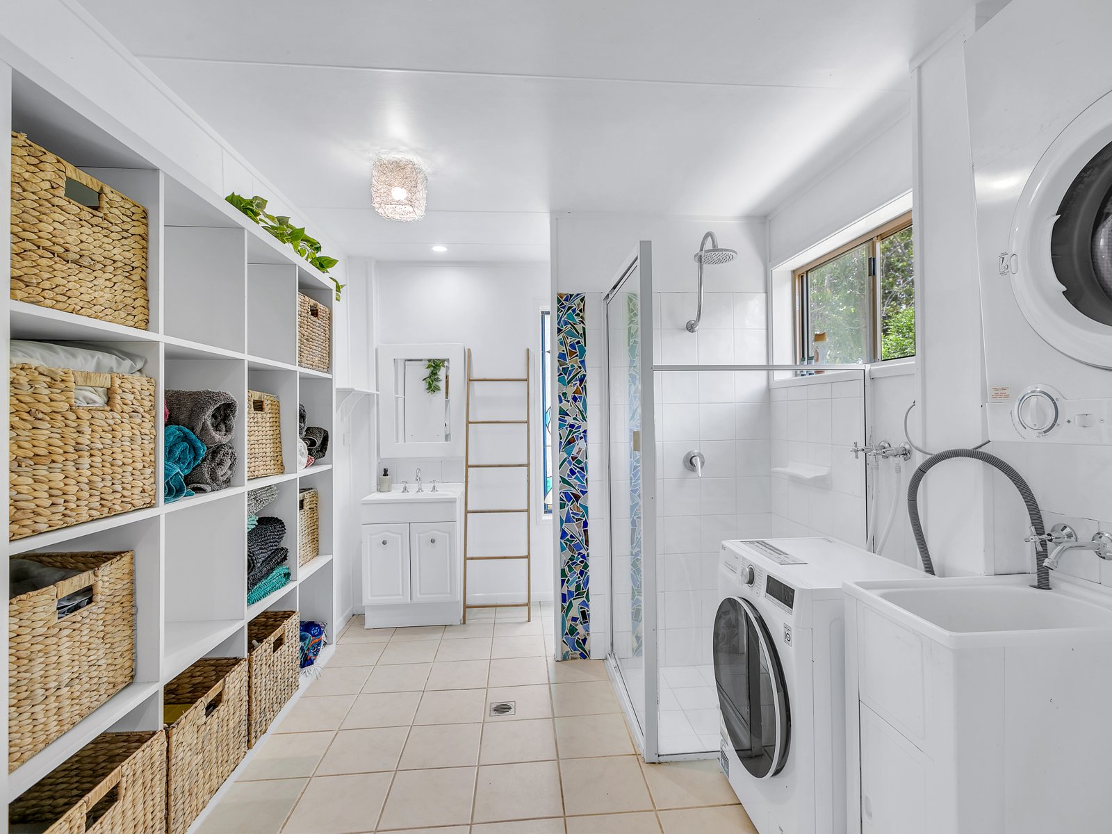 2 Brown Road PRESTON 13