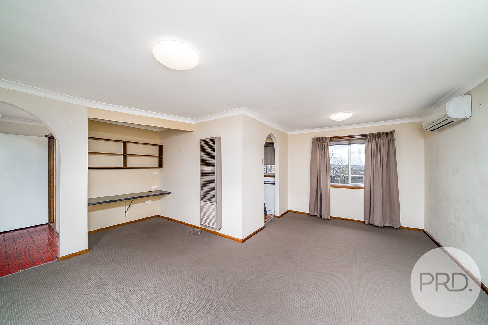 2 Buchhorn Street TOLLAND 3