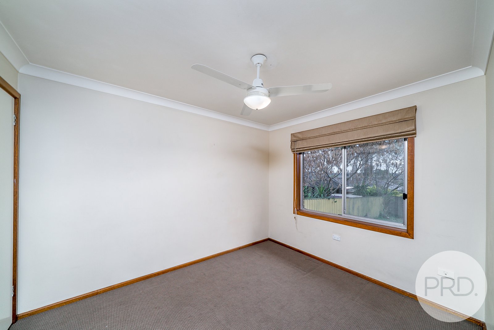 2 Buchhorn Street TOLLAND 5