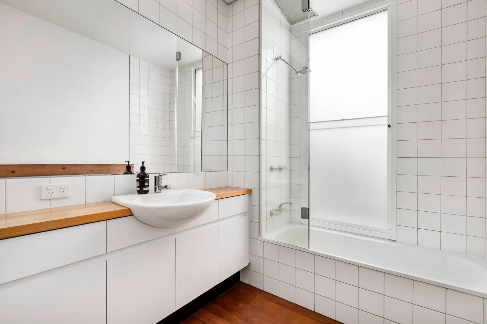 Real Estate and Property in 2 Burnie Street, Toorak, VIC