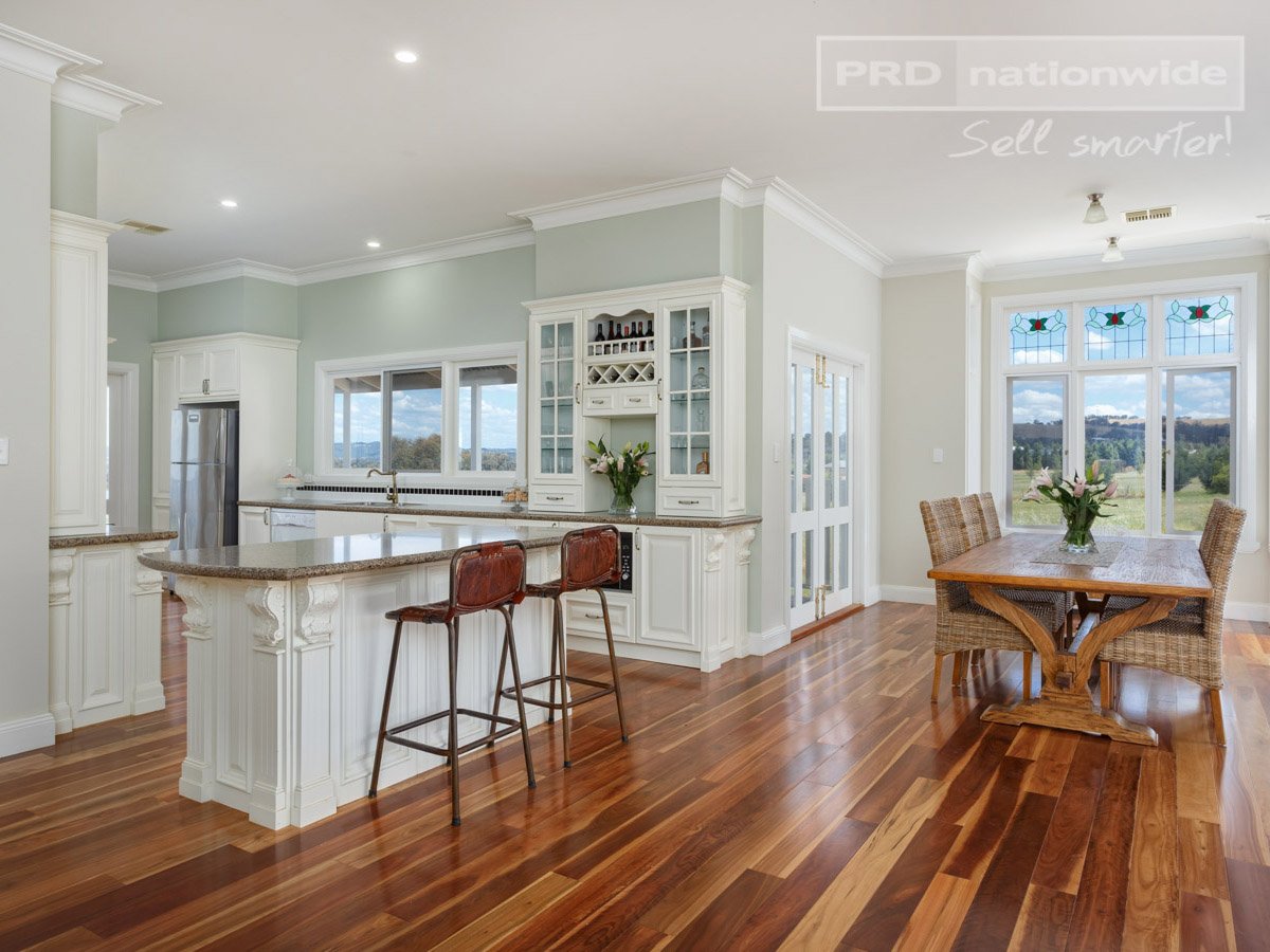 2 Bursaria Place SPRINGVALE 3