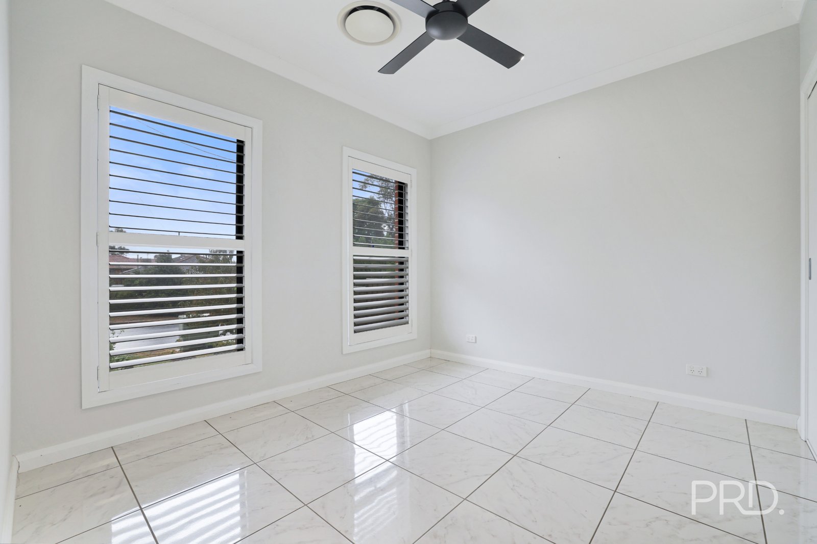 2 Bushland Avenue TAMWORTH 3