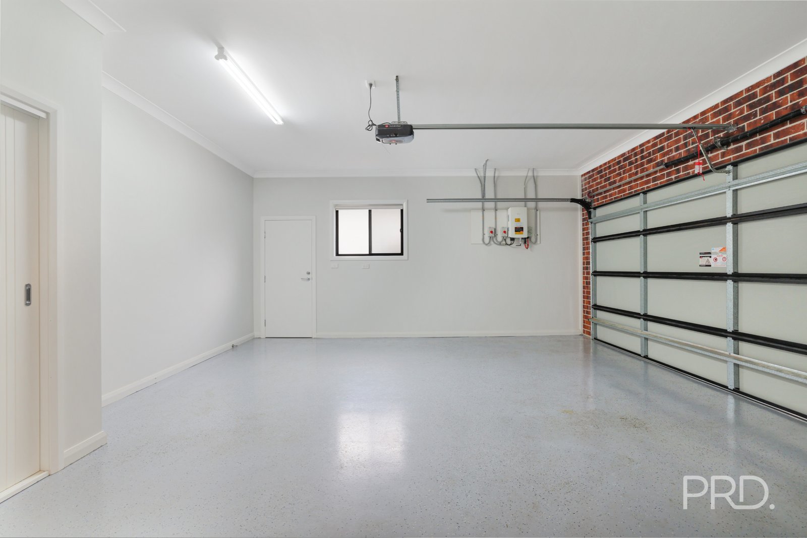 2 Bushland Avenue TAMWORTH 5