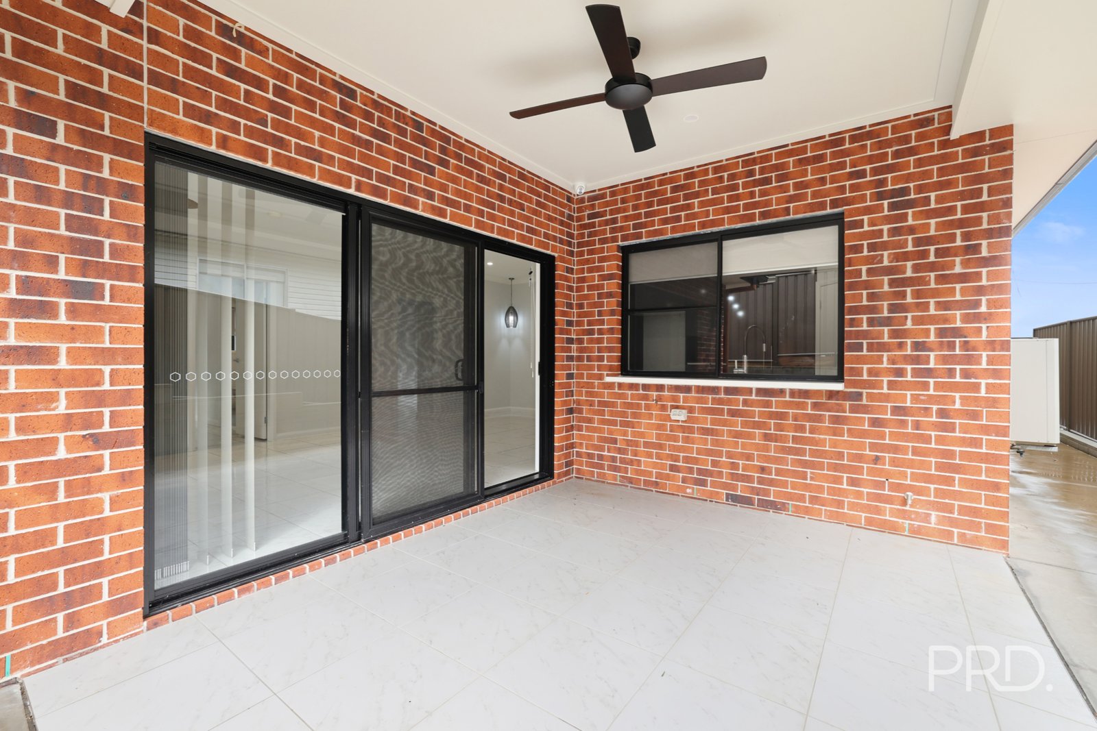 2 Bushland Avenue TAMWORTH 16