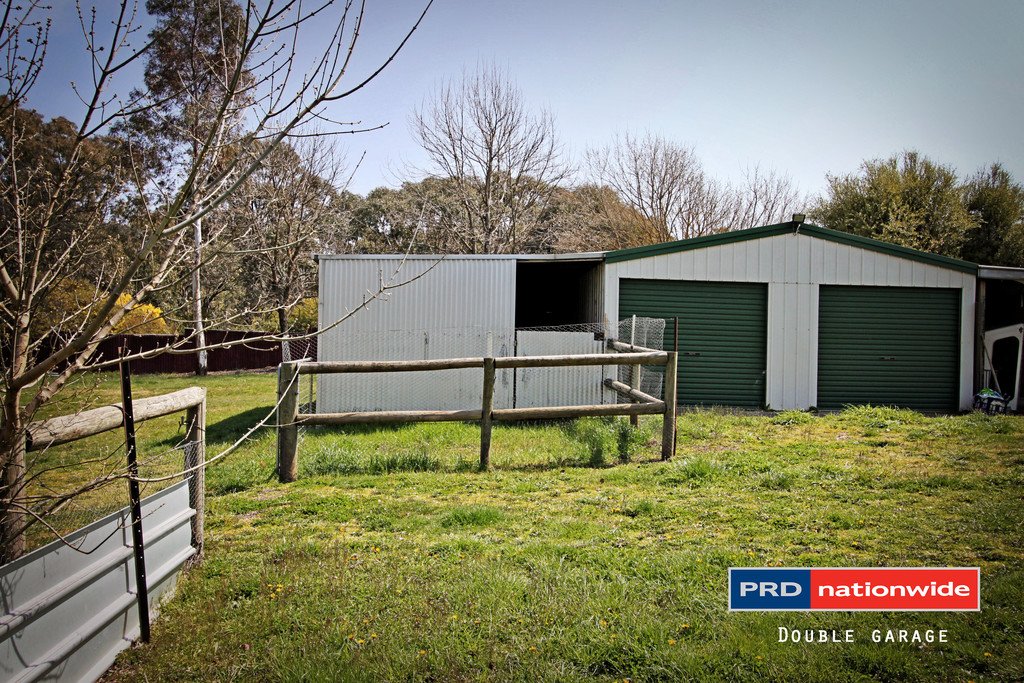 2 Byatt Street TUMBARUMBA 2