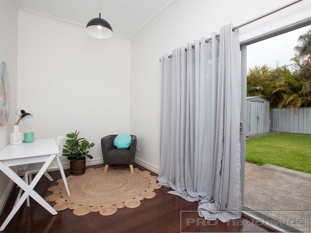 2 Byron Street BERESFIELD 12