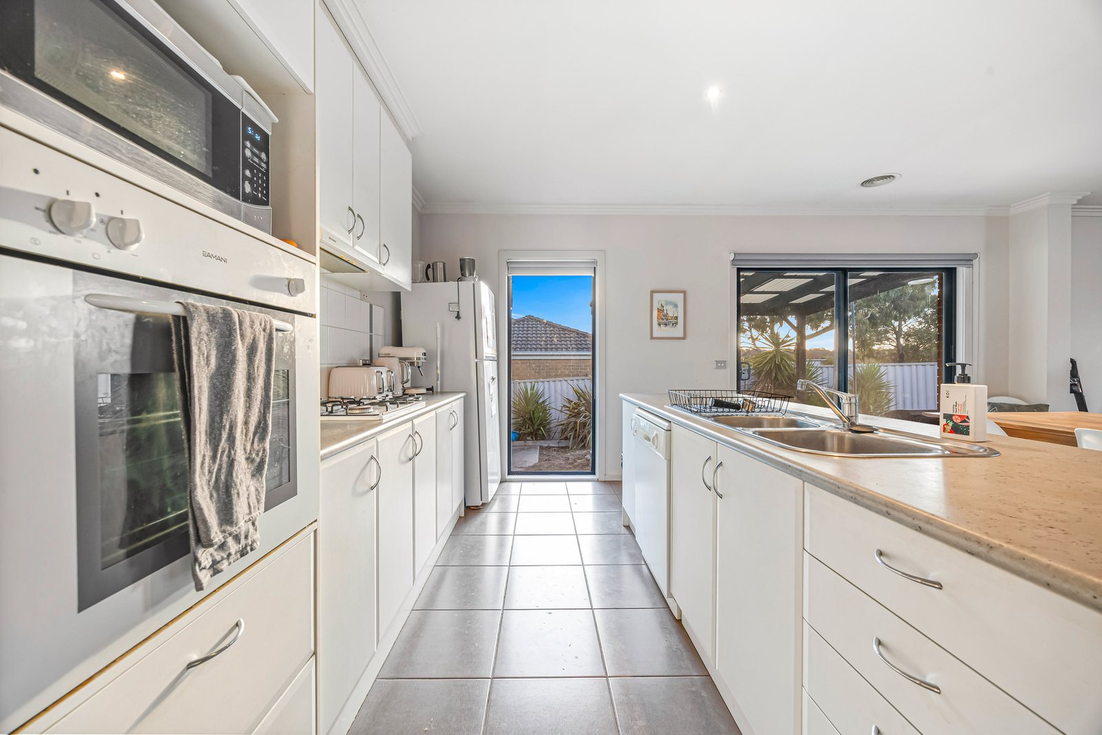 Gallery: 2 Canadian Crescent