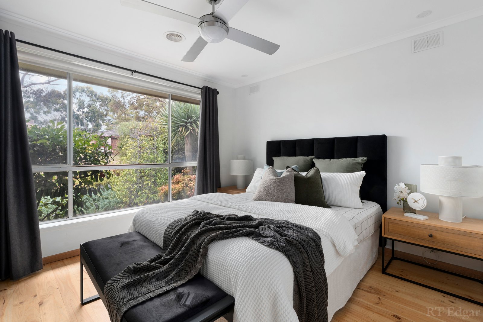 Real Estate and Property in 2 Carbine Court, Mill Park, VIC