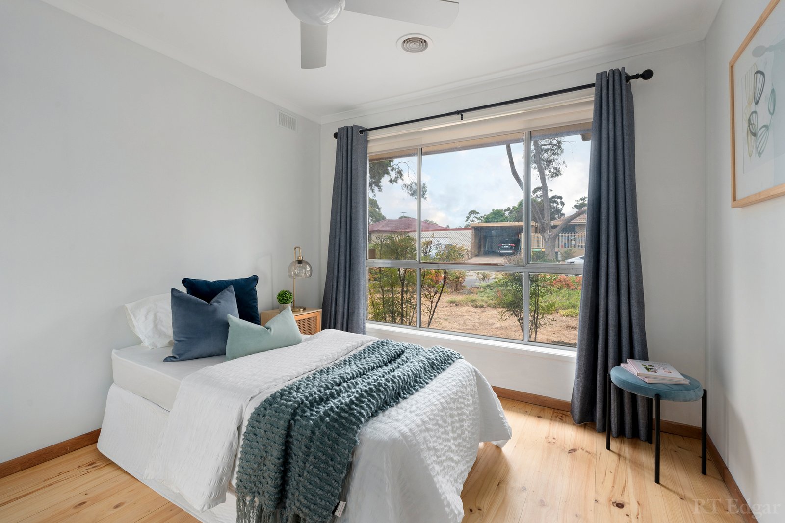 Real Estate and Property in 2 Carbine Court, Mill Park, VIC