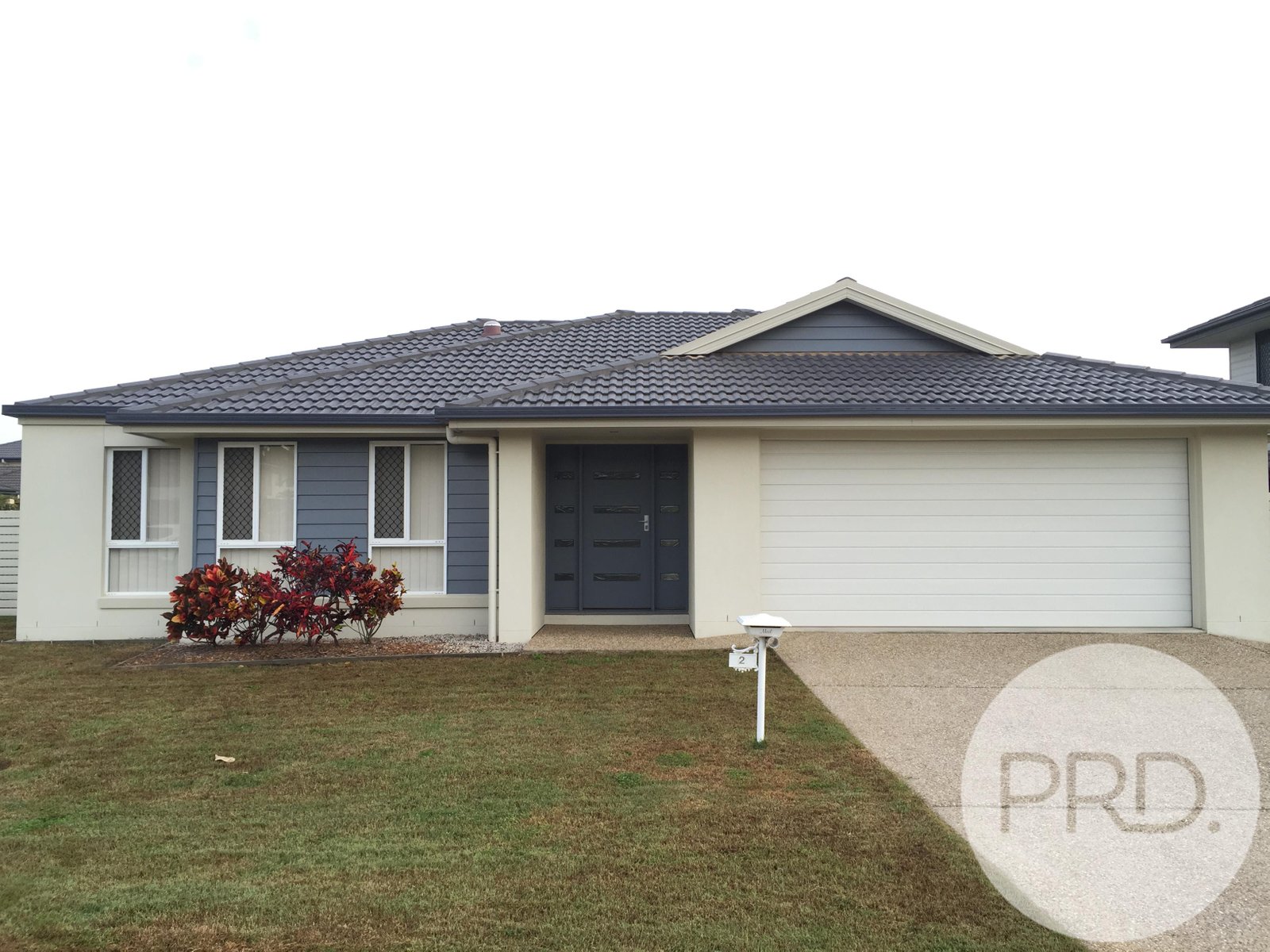 2 Carbis Street NUDGEE 8