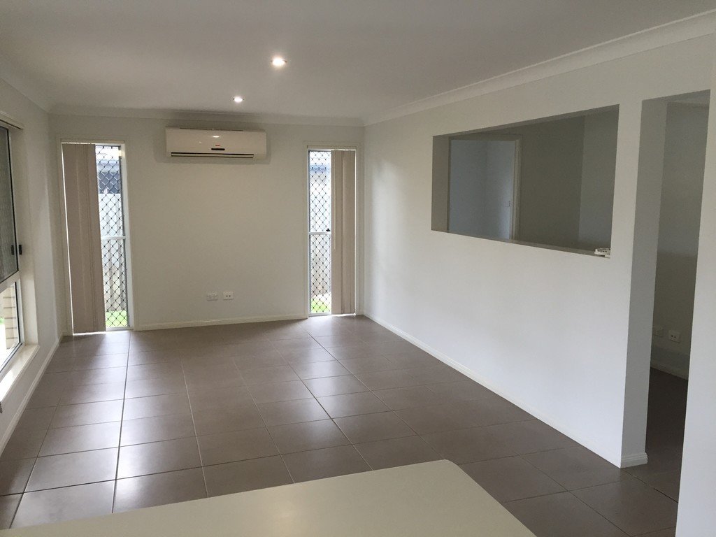 2 Carbis Street NUDGEE 4