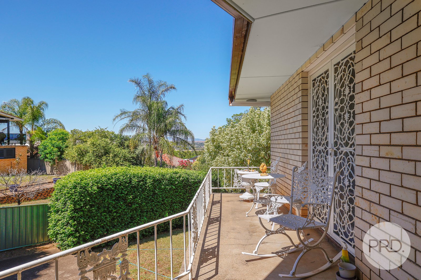 2 Carinya Street TAMWORTH 3