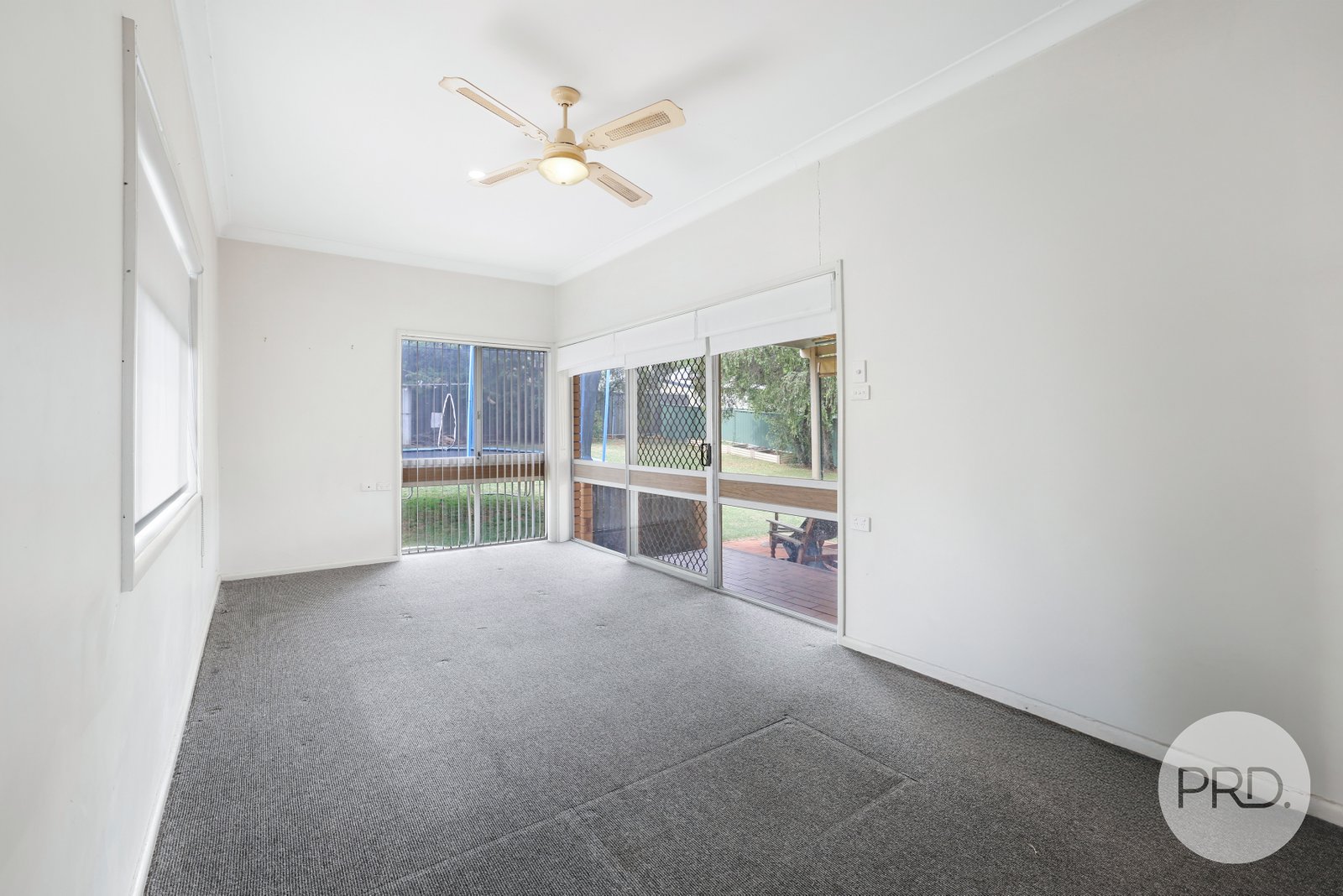 2 Carmichael Avenue TAMWORTH 15