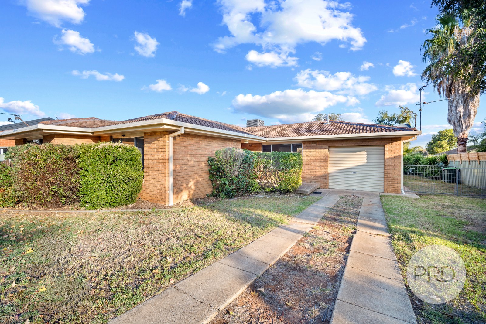 2 Carmody Street KOORINGAL 3