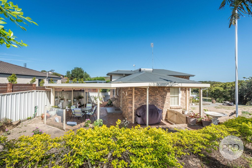 2 Castaway Close BOAT HARBOUR 14