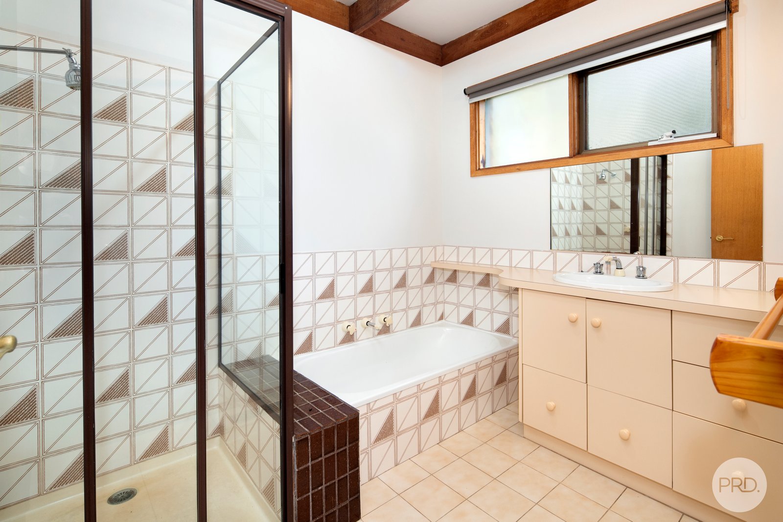 2 Cathcart Street BUNINYONG 14