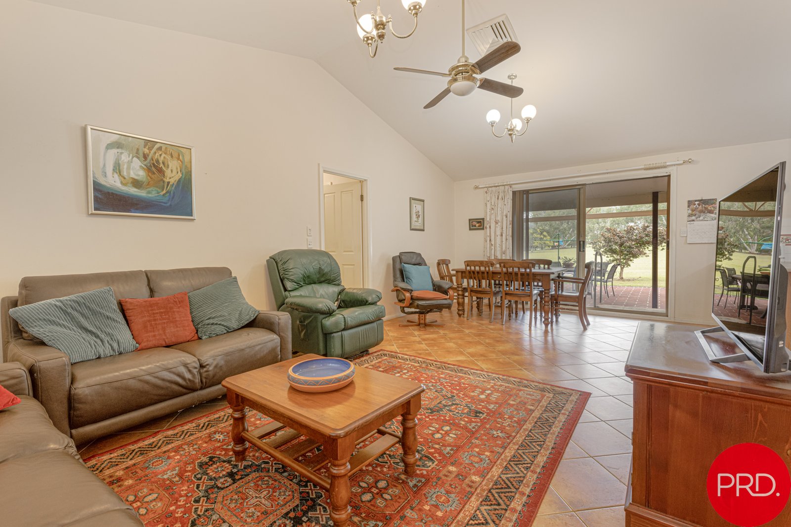 2 Cedarwood Close BOLWARRA HEIGHTS 4