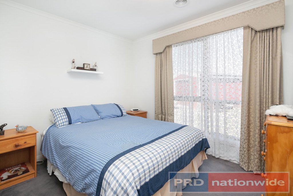 2 Champion Close SEBASTOPOL 9