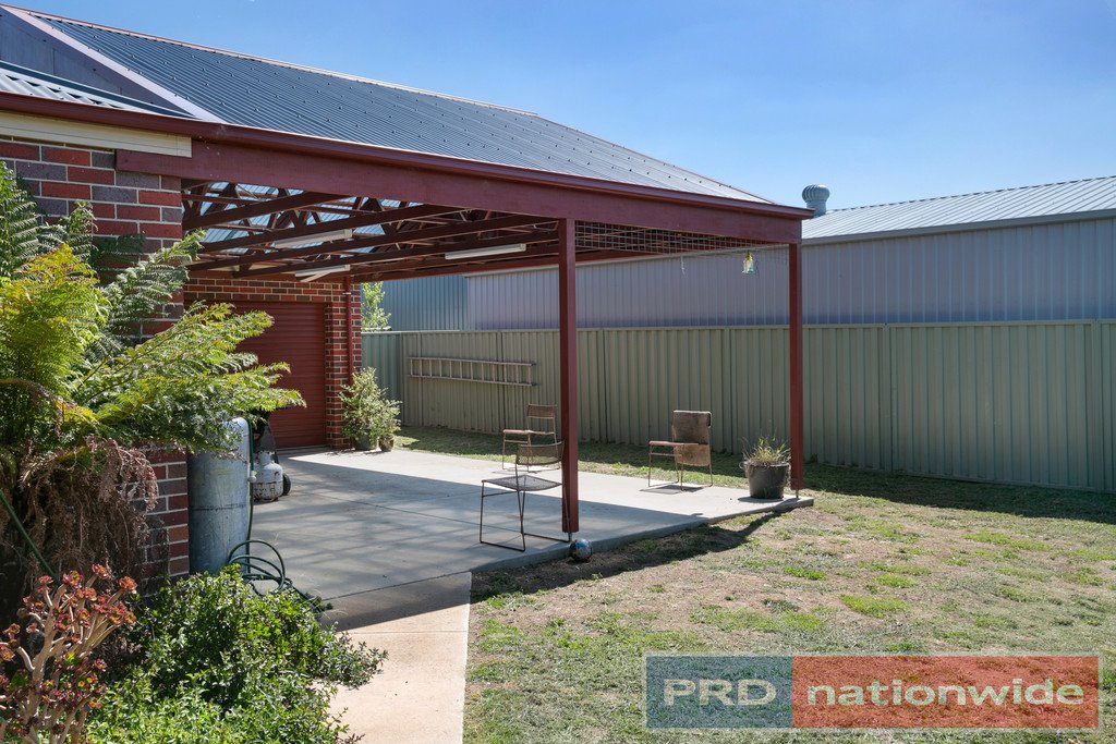 2 Champion Close SEBASTOPOL 14