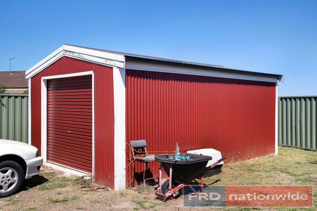 2 Champion Close SEBASTOPOL 16