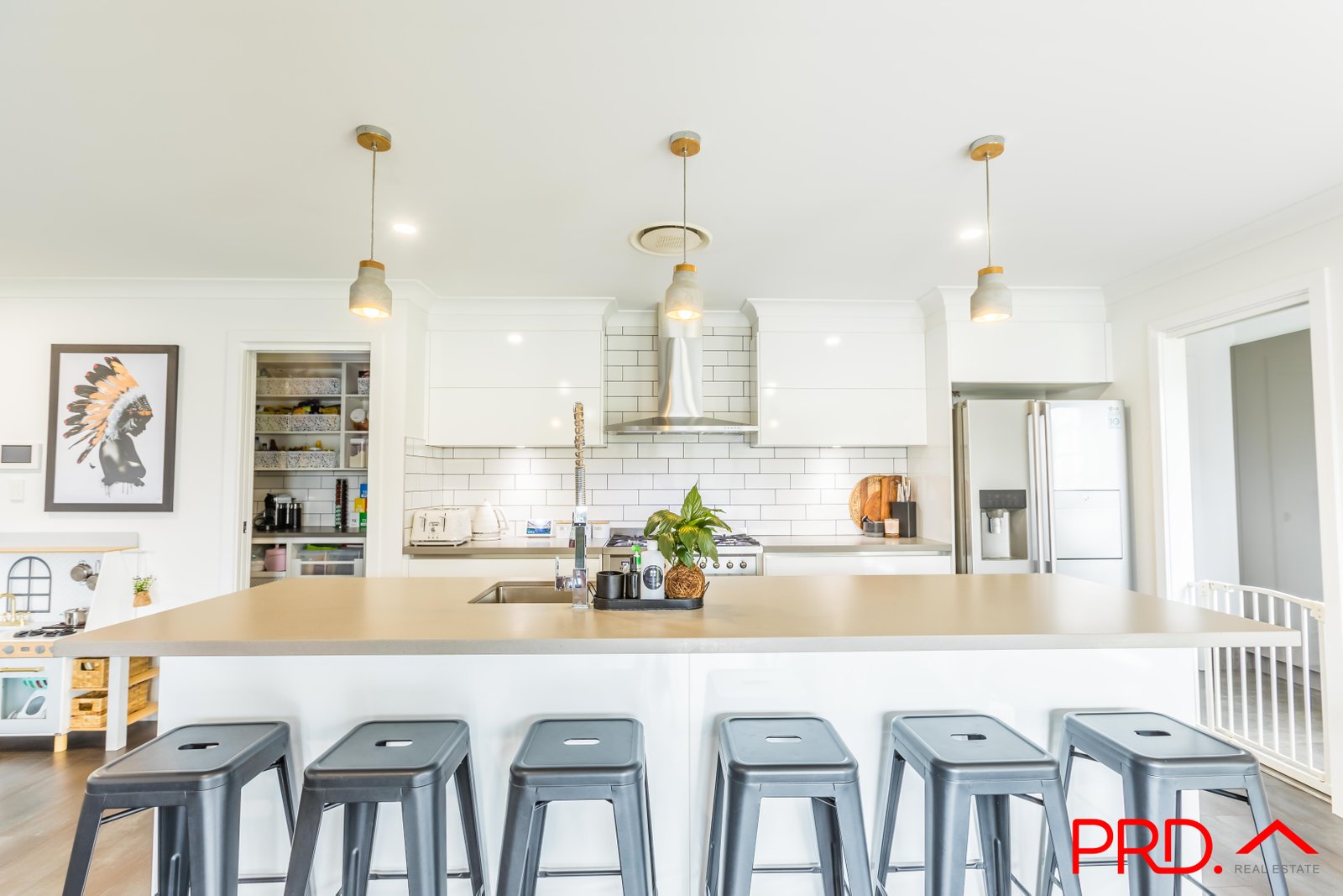 2 Chardonnay Drive TAMWORTH 8