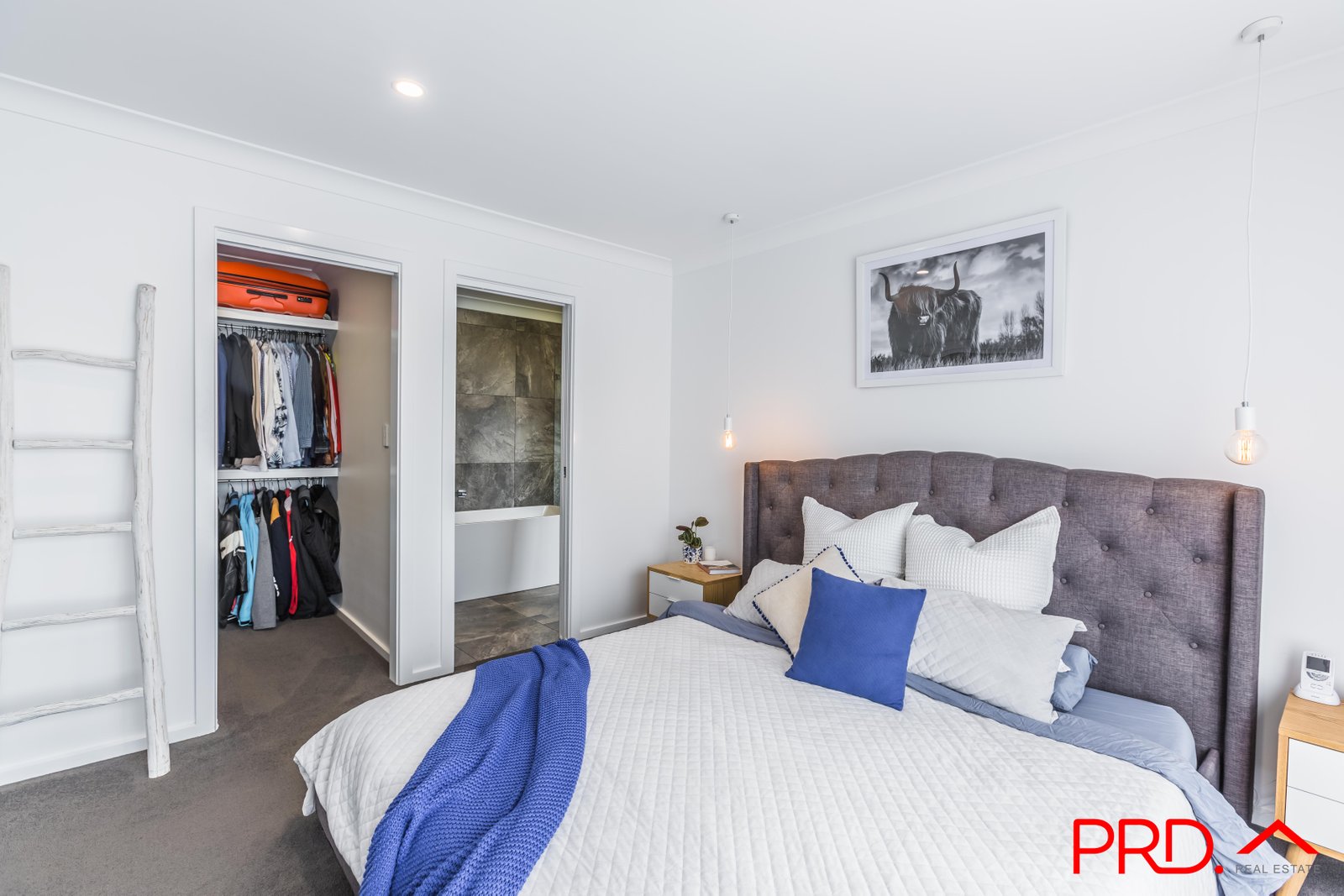 2 Chardonnay Drive TAMWORTH 11