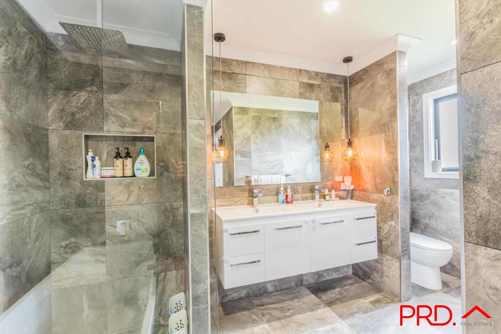 2 Chardonnay Drive TAMWORTH 13