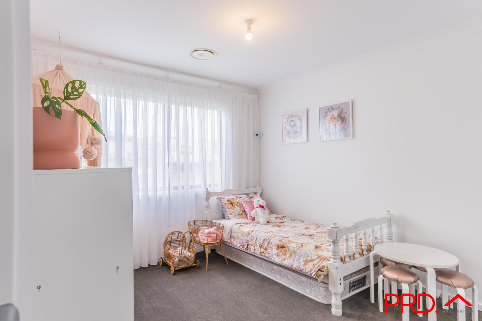 2 Chardonnay Drive TAMWORTH 15