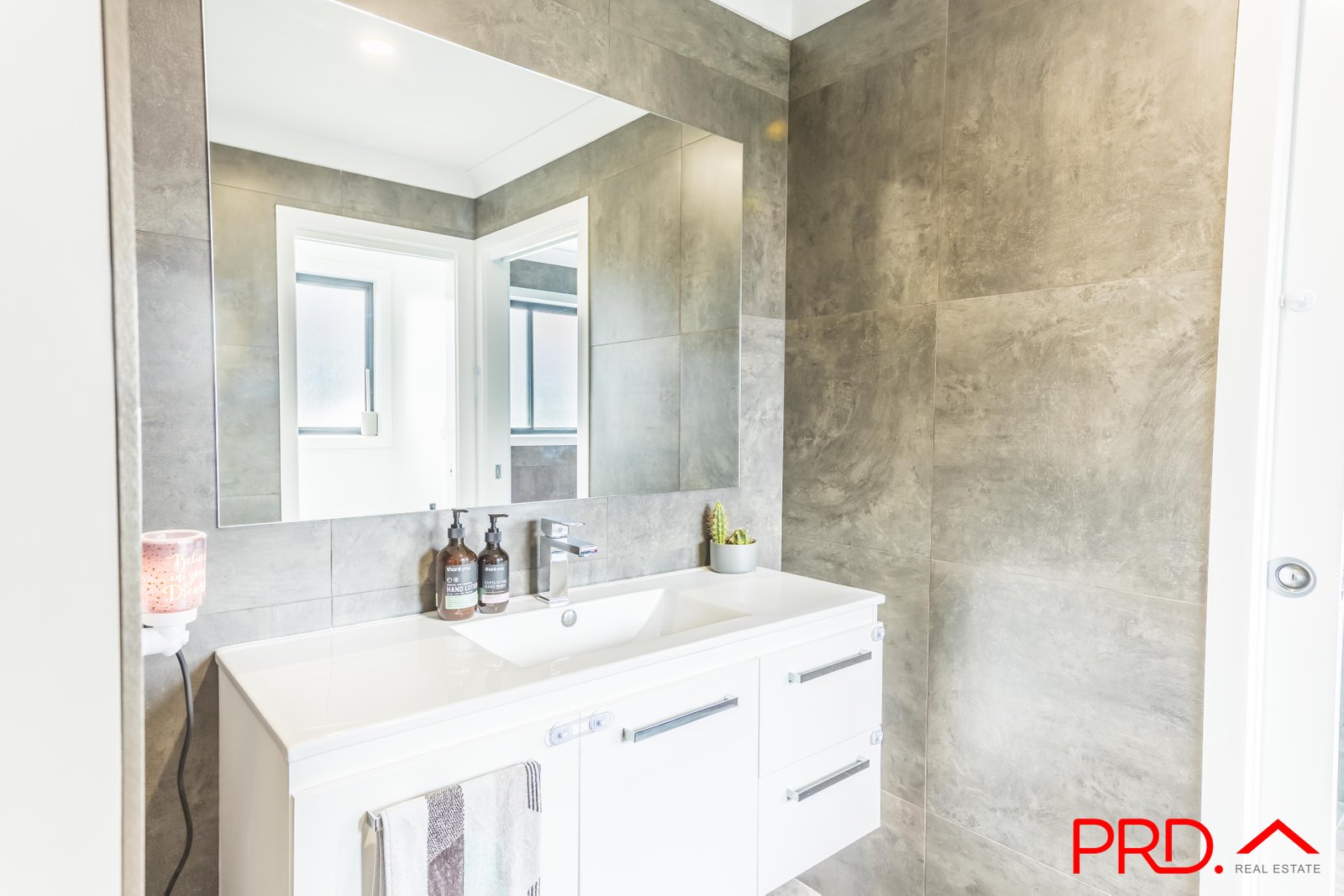 2 Chardonnay Drive TAMWORTH 17