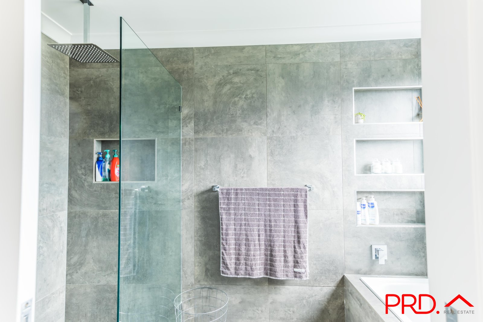 2 Chardonnay Drive TAMWORTH 19