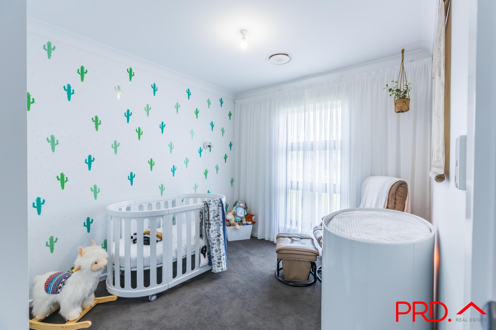 2 Chardonnay Drive TAMWORTH 20