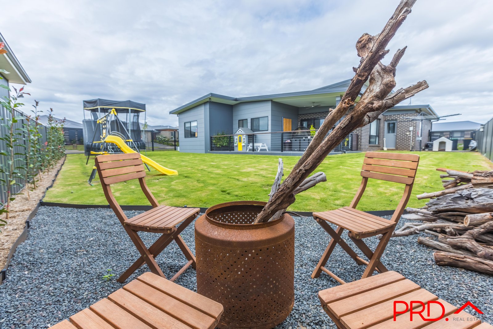 2 Chardonnay Drive TAMWORTH 24