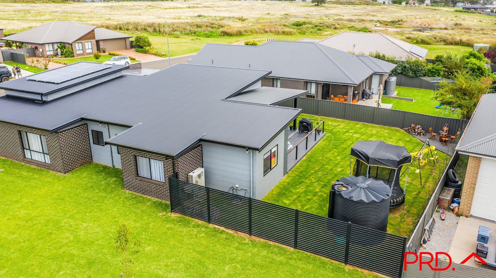 2 Chardonnay Drive TAMWORTH 28