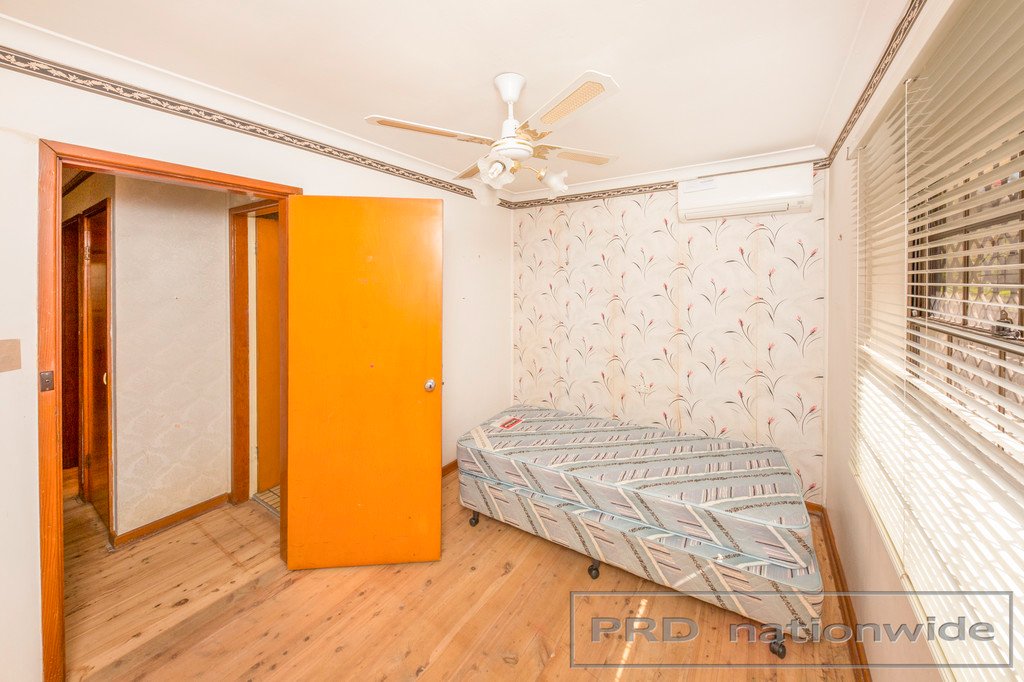 2 Churchill Cres  RUTHERFORD 5