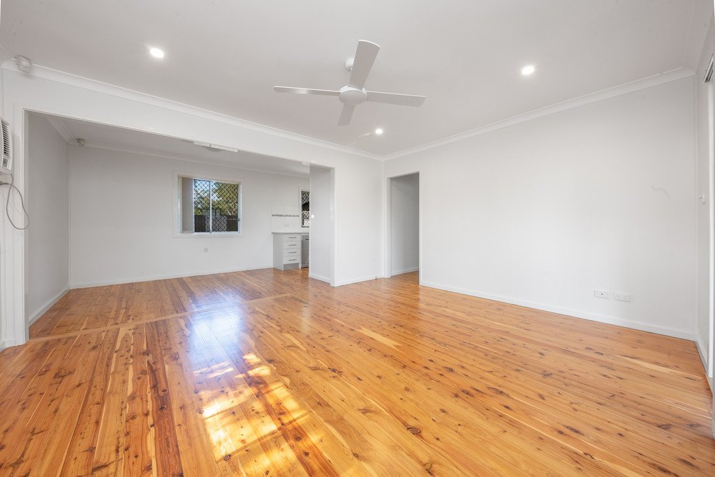 2 Churchill Crescent RUTHERFORD 8