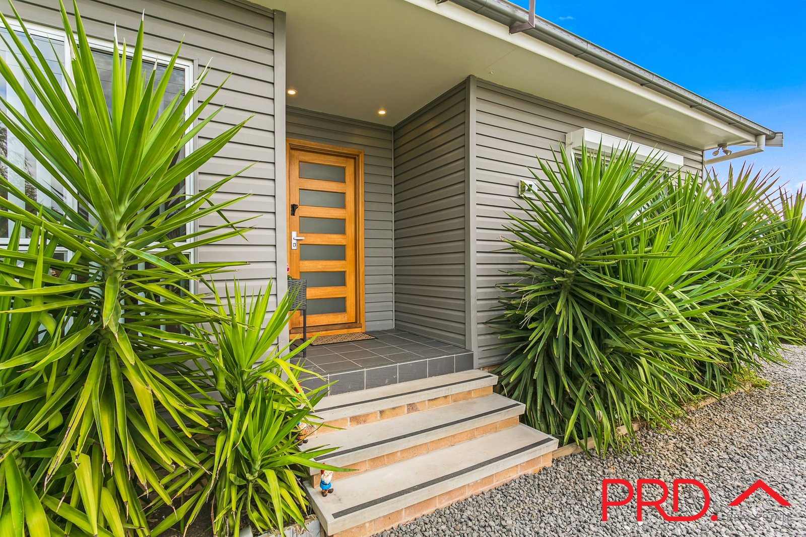 2 Churchill Street TAMWORTH 2