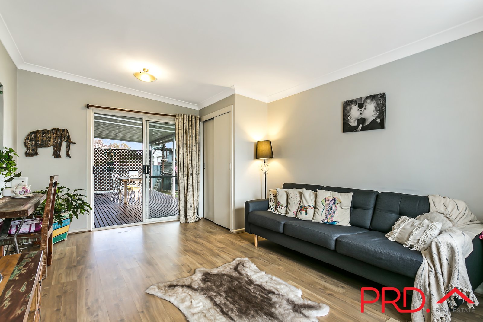 2 Churchill Street TAMWORTH 12