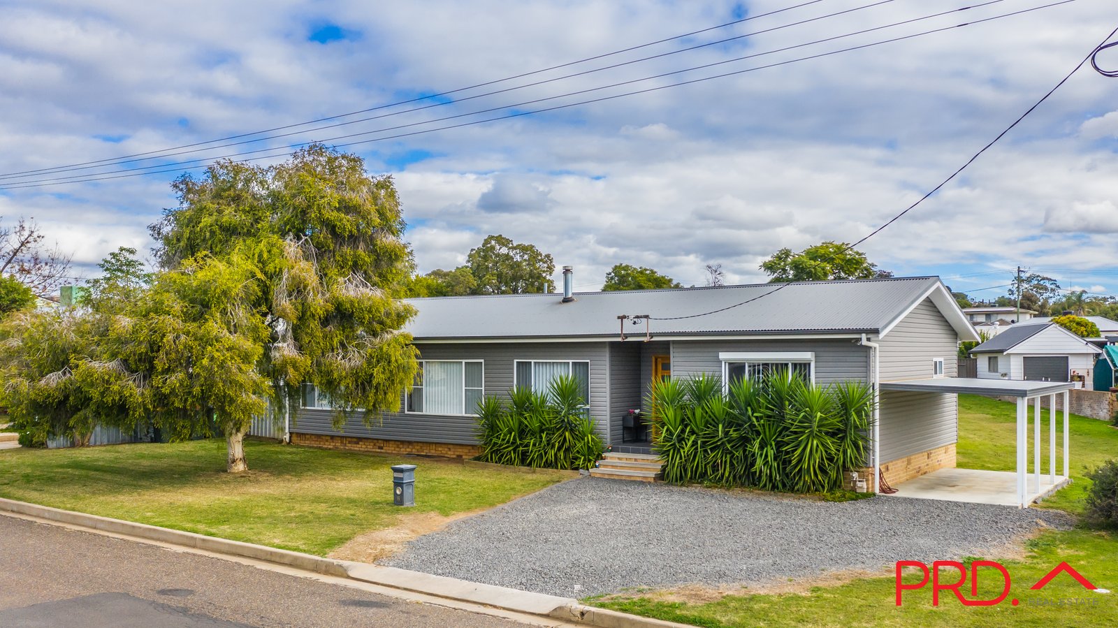 2 Churchill Street TAMWORTH 28
