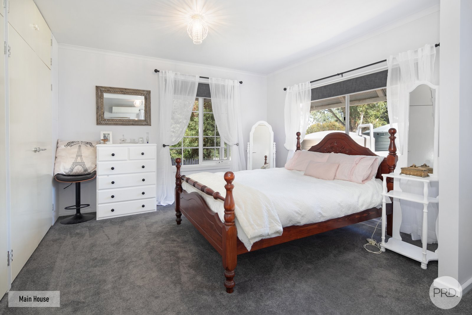 2 Clapperton Street LEXTON 9