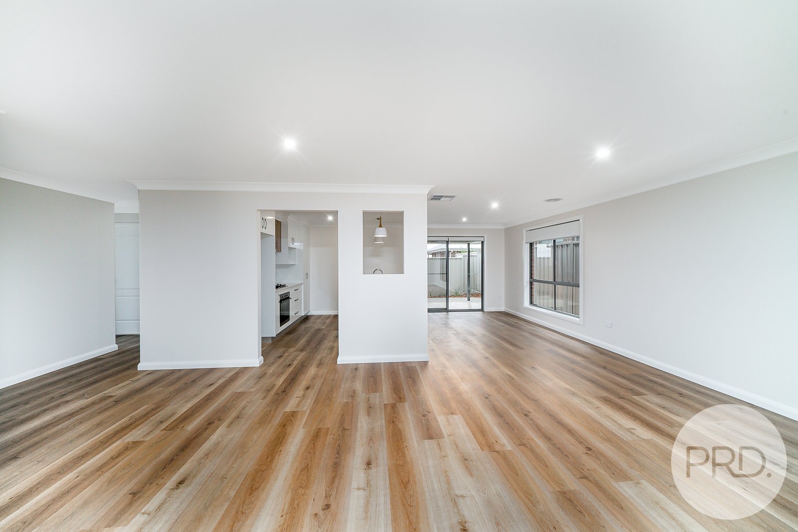 2 Claymore Road ESTELLA 5