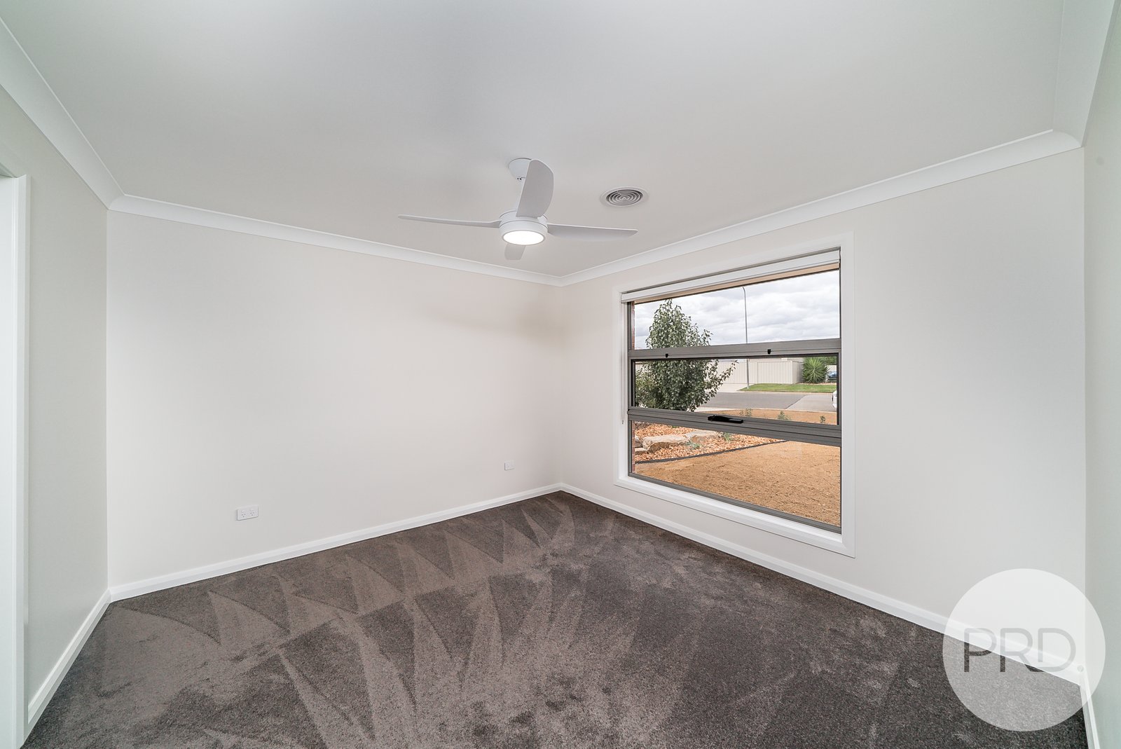 2 Claymore Road ESTELLA 9