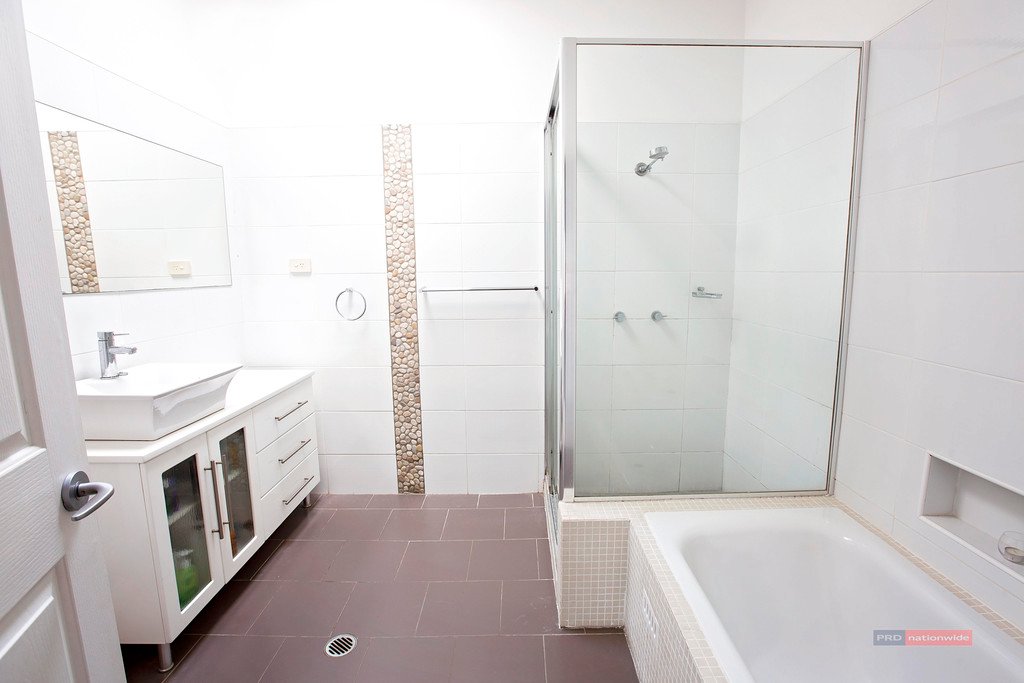 2 Clive Street REVESBY 9